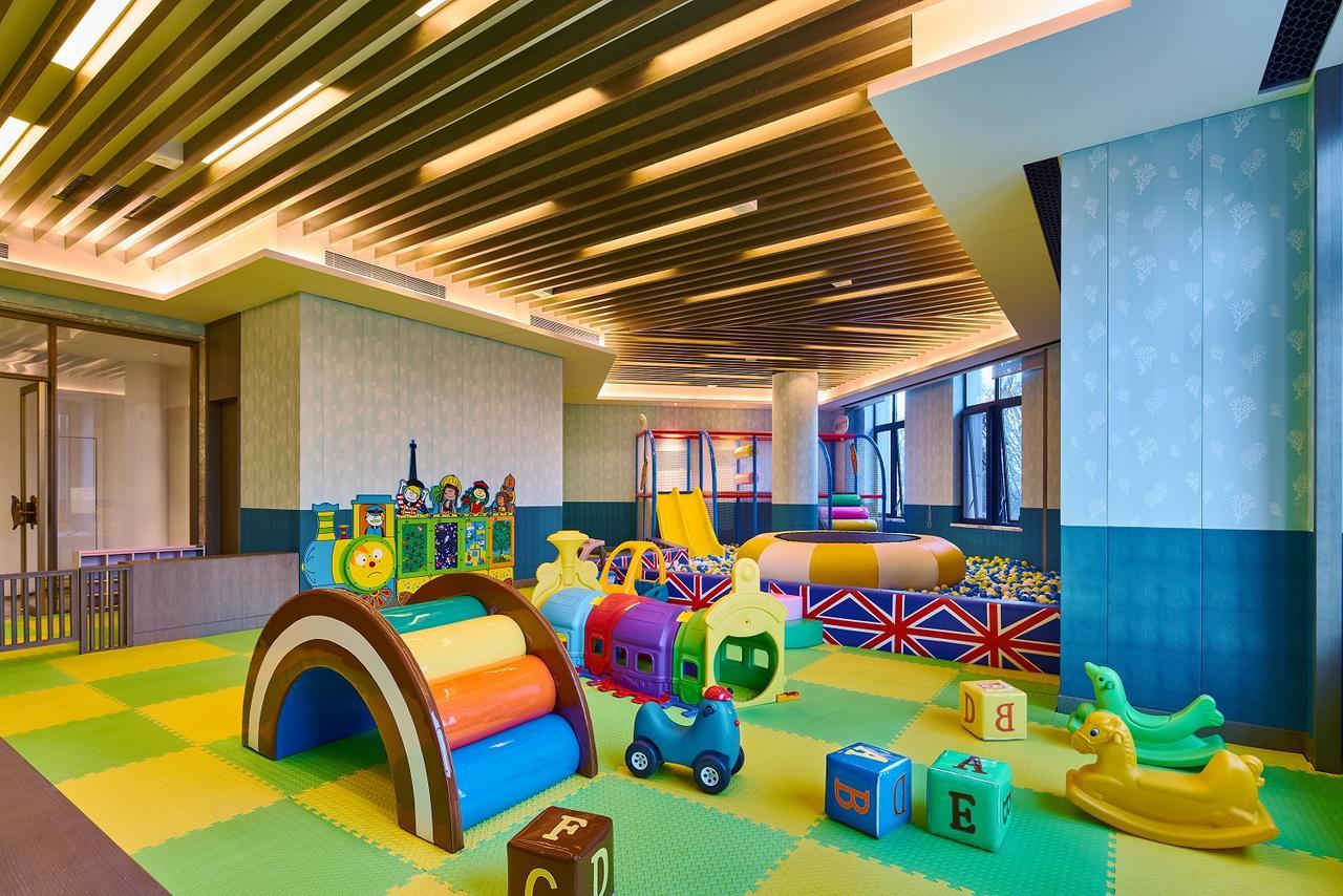 Wanda Vista Qingdao Movie Metropolis Hotel Exterior photo